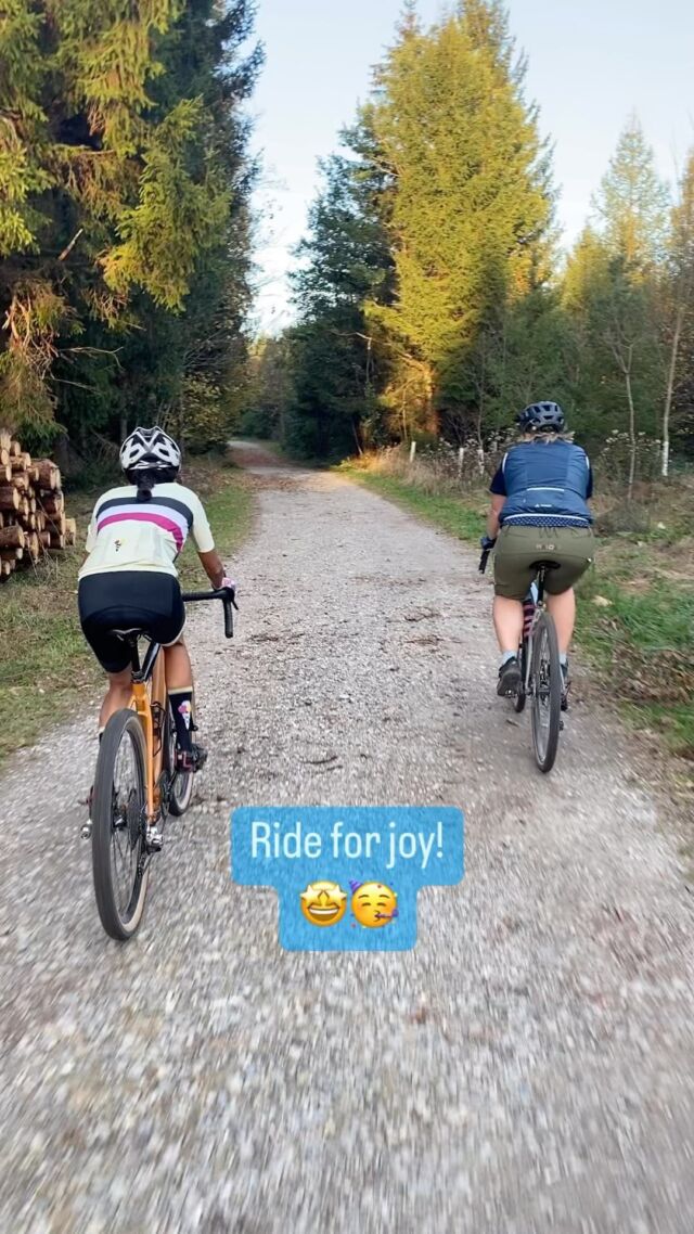 We just love to ride. For fun. For joy! For the love of gravel. 
We‘re looking forward to see you all next Saturday! 🙌🏼